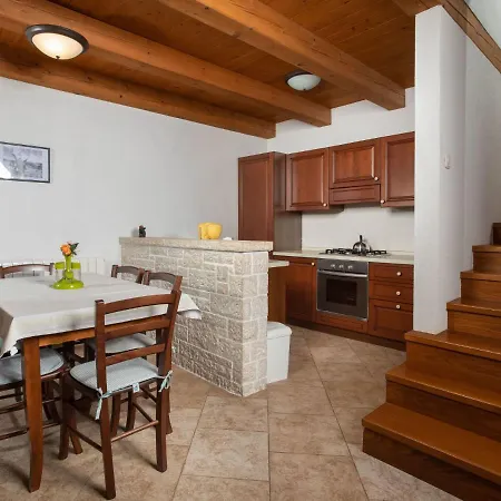 Holiday Home Villa Frapi - Pzn321 * Pazin