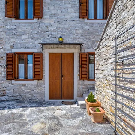 Hébergement de vacances Holiday Home Villa Frapi - Pzn321