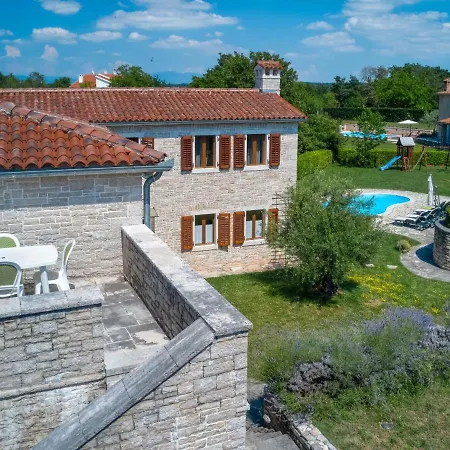 Hébergement de vacances Holiday Home Villa Frapi - Pzn321