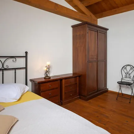 Holiday Home Villa Frapi - Pzn321 Hébergement de vacances *
